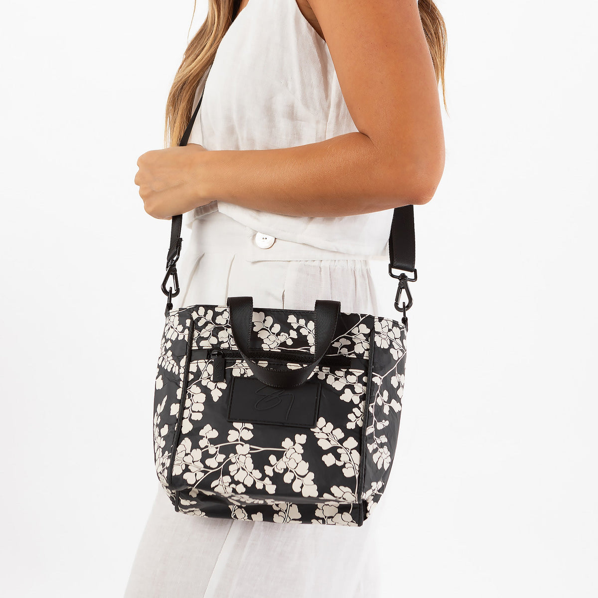 Crossbody | Nolu Pē by Sig Zane