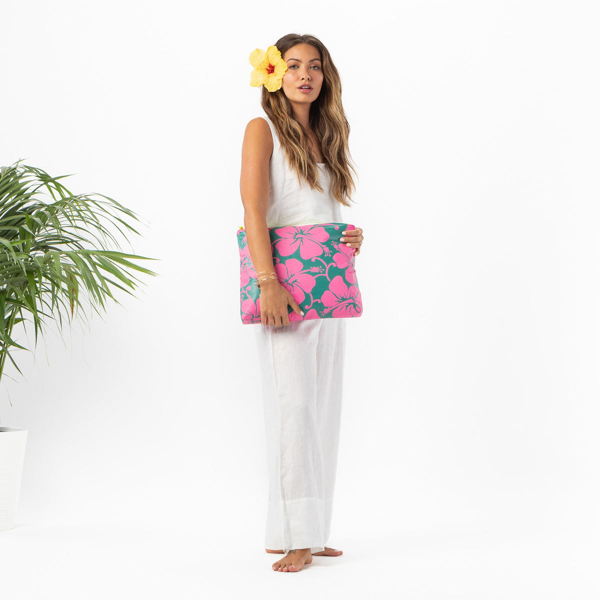 MAX Pouch | Hana Hou