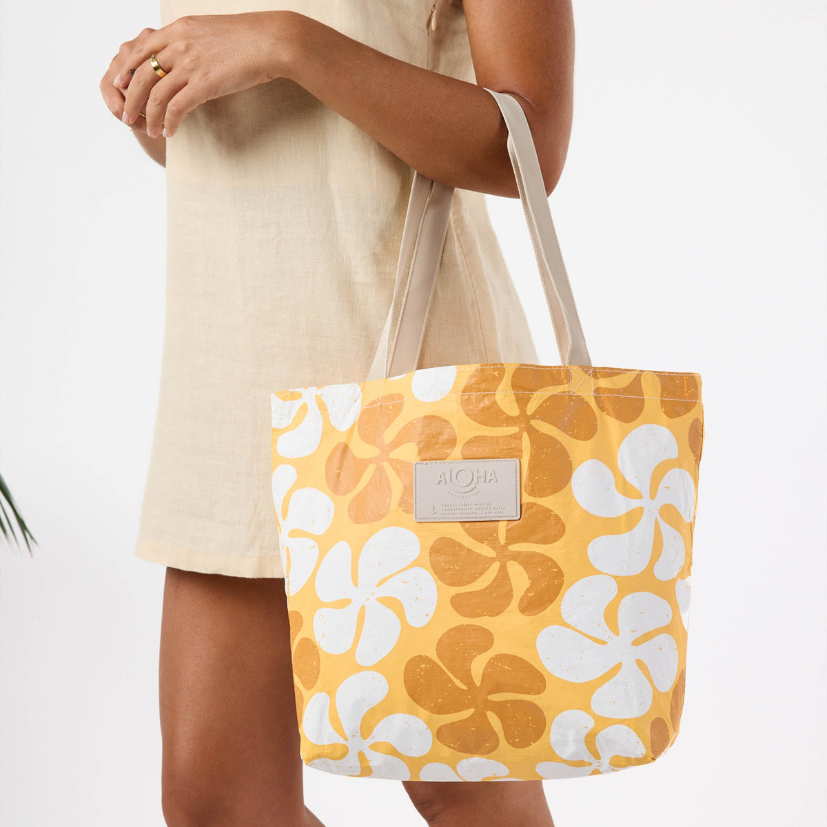 Reversible Tote | Funky Plumeria