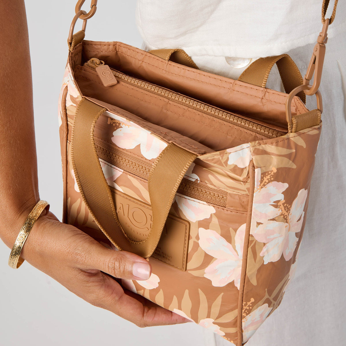 Crossbody | Adrift