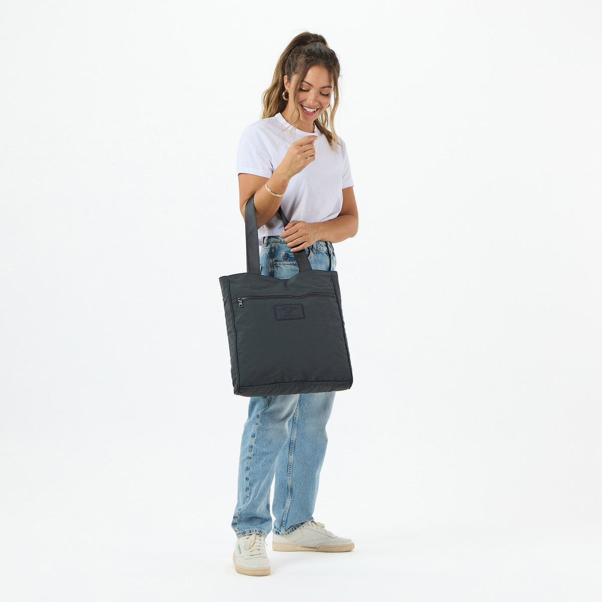 Keep It Light Daily Tote | Monochrome