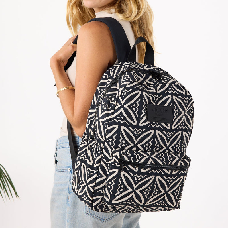 Keep It Light Backpack | Pasifika