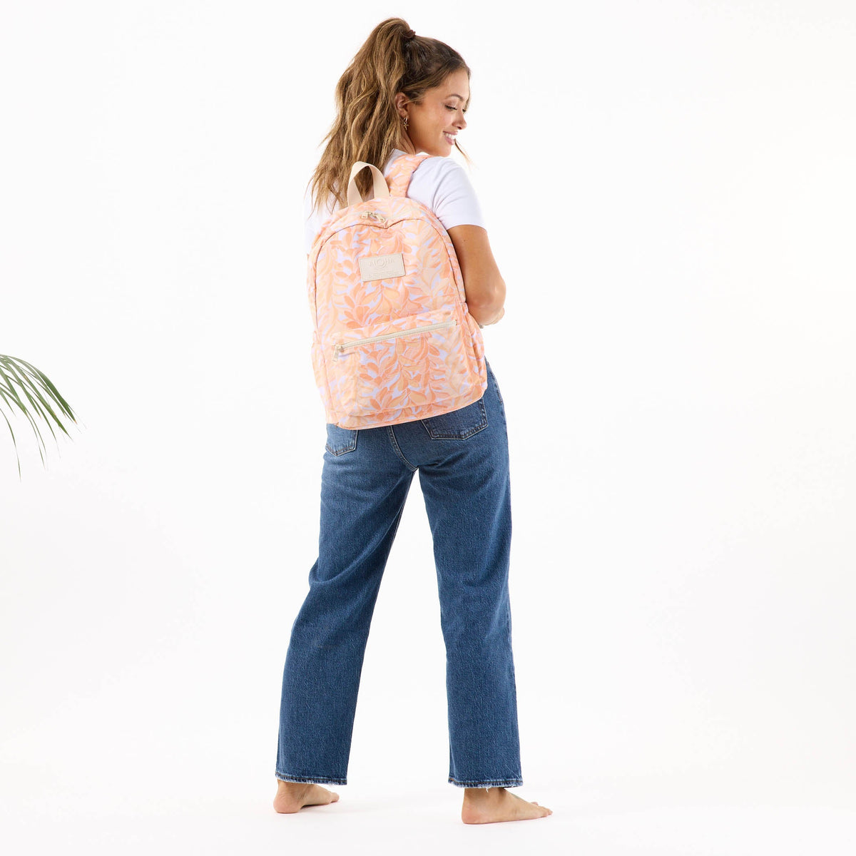 Keep It Light Backpack | Lei Stand