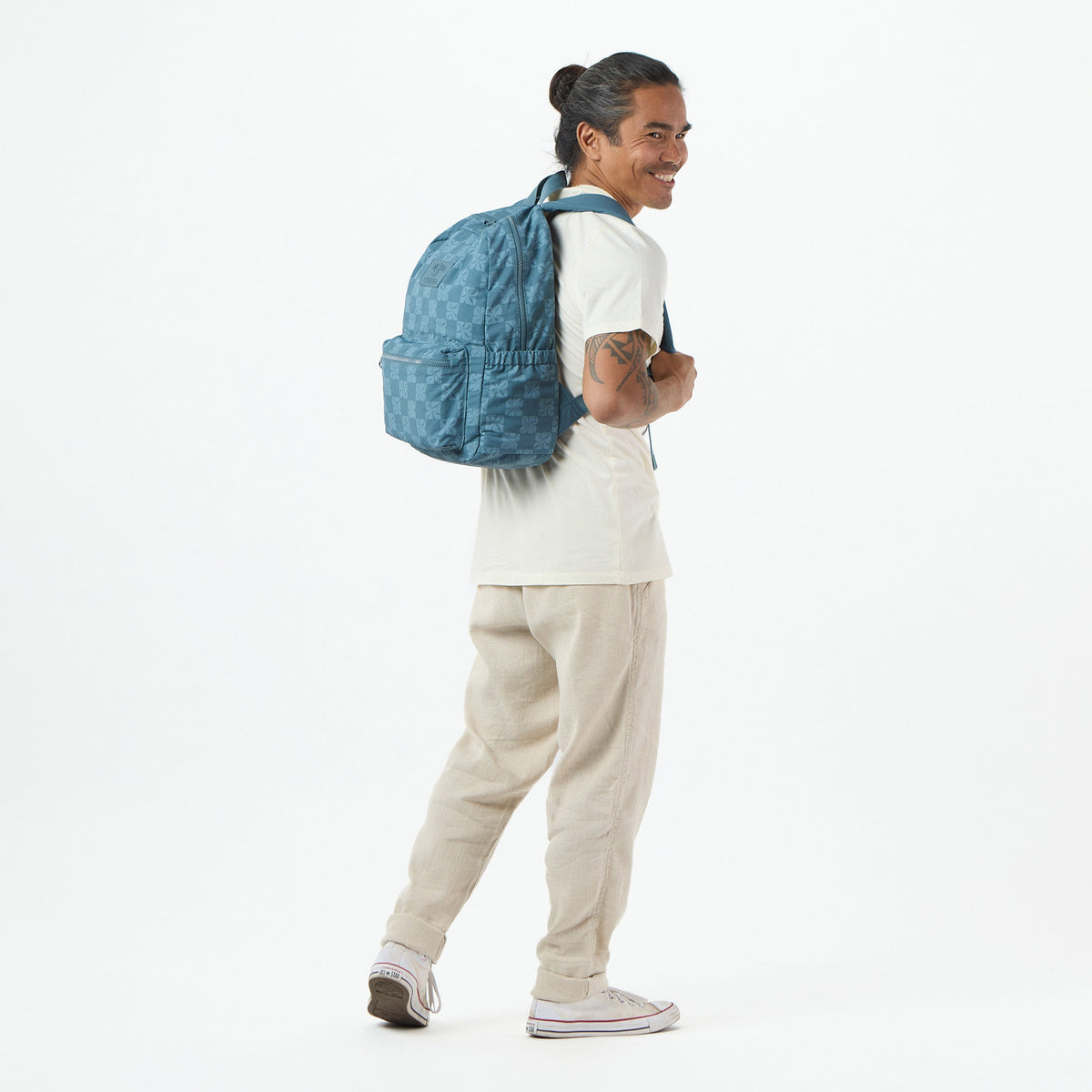 Keep It Light Backpack | Pua Check