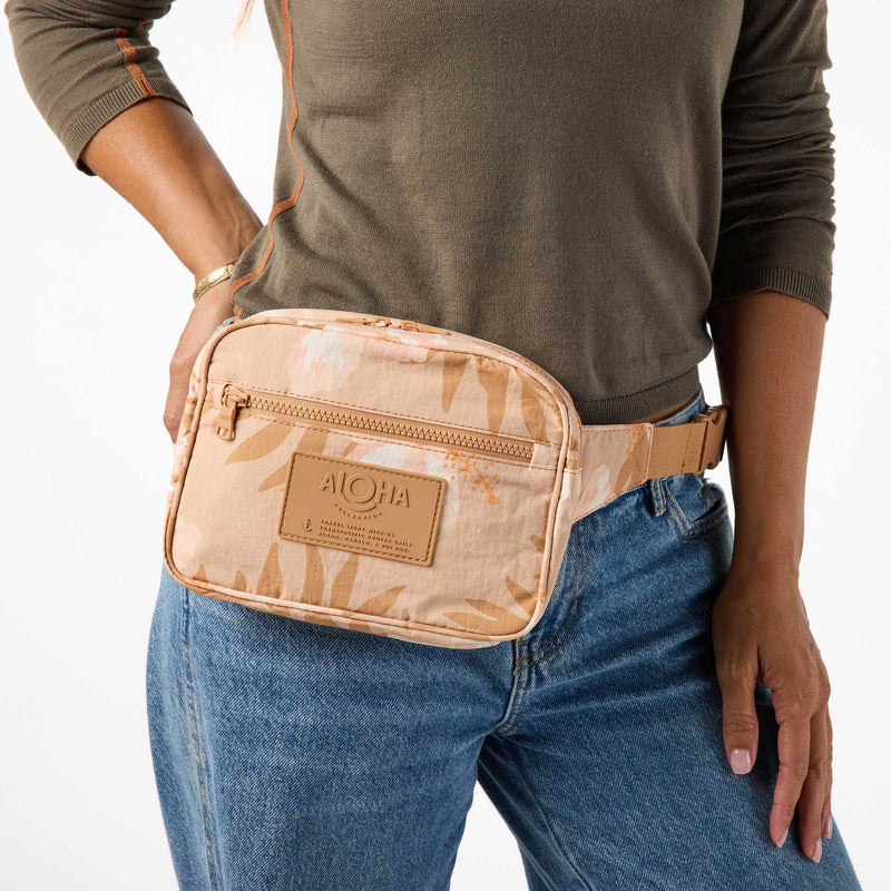 Keep It Light Hip Pack | Adrift