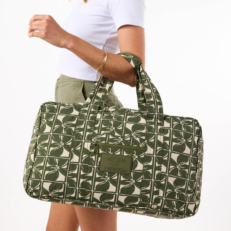 Keep It Light Weekender | Lattice